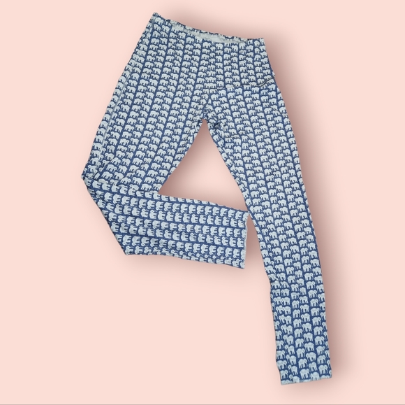 Roller Rabbit Hathi Pajamas Set Elephant - Picture 2 of 10